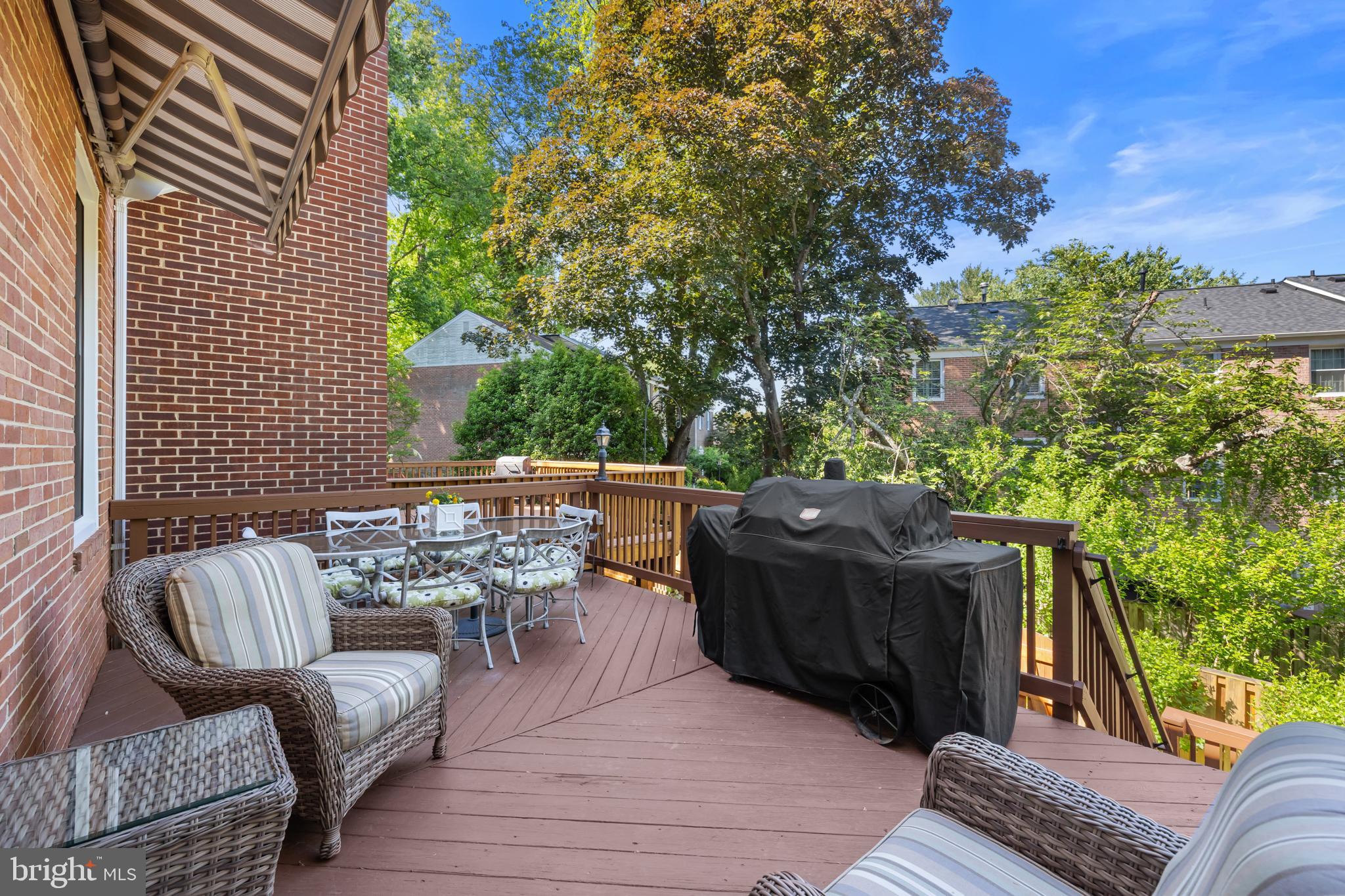 LAKE BRADDOCK - Residential