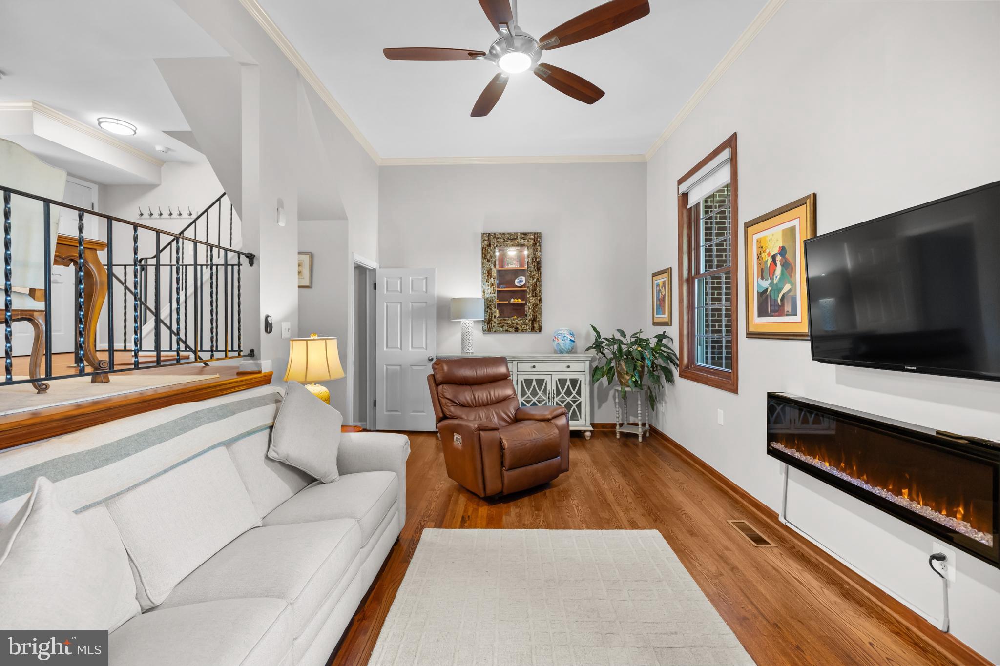 LAKE BRADDOCK - Residential