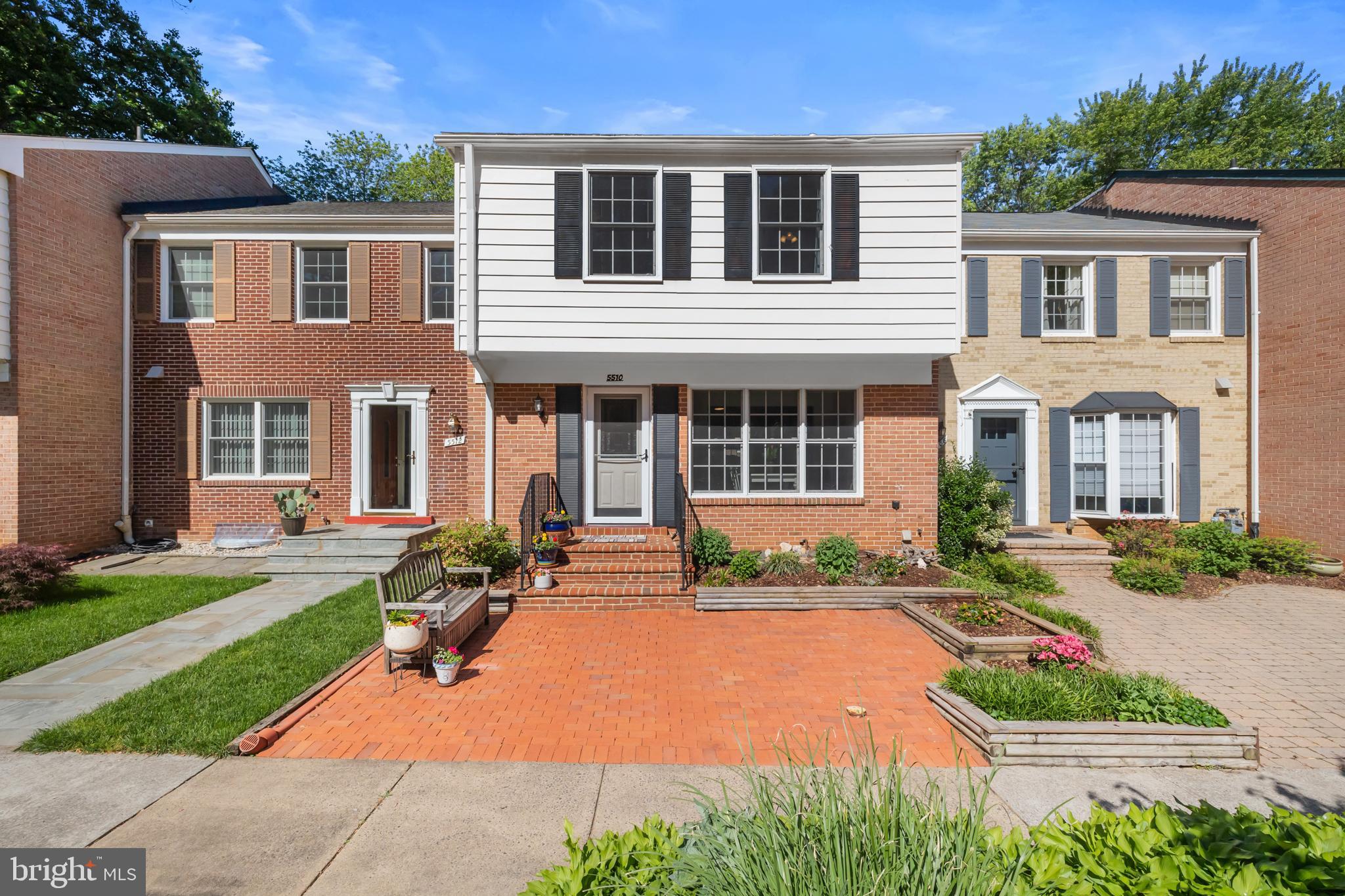 LAKE BRADDOCK - Residential