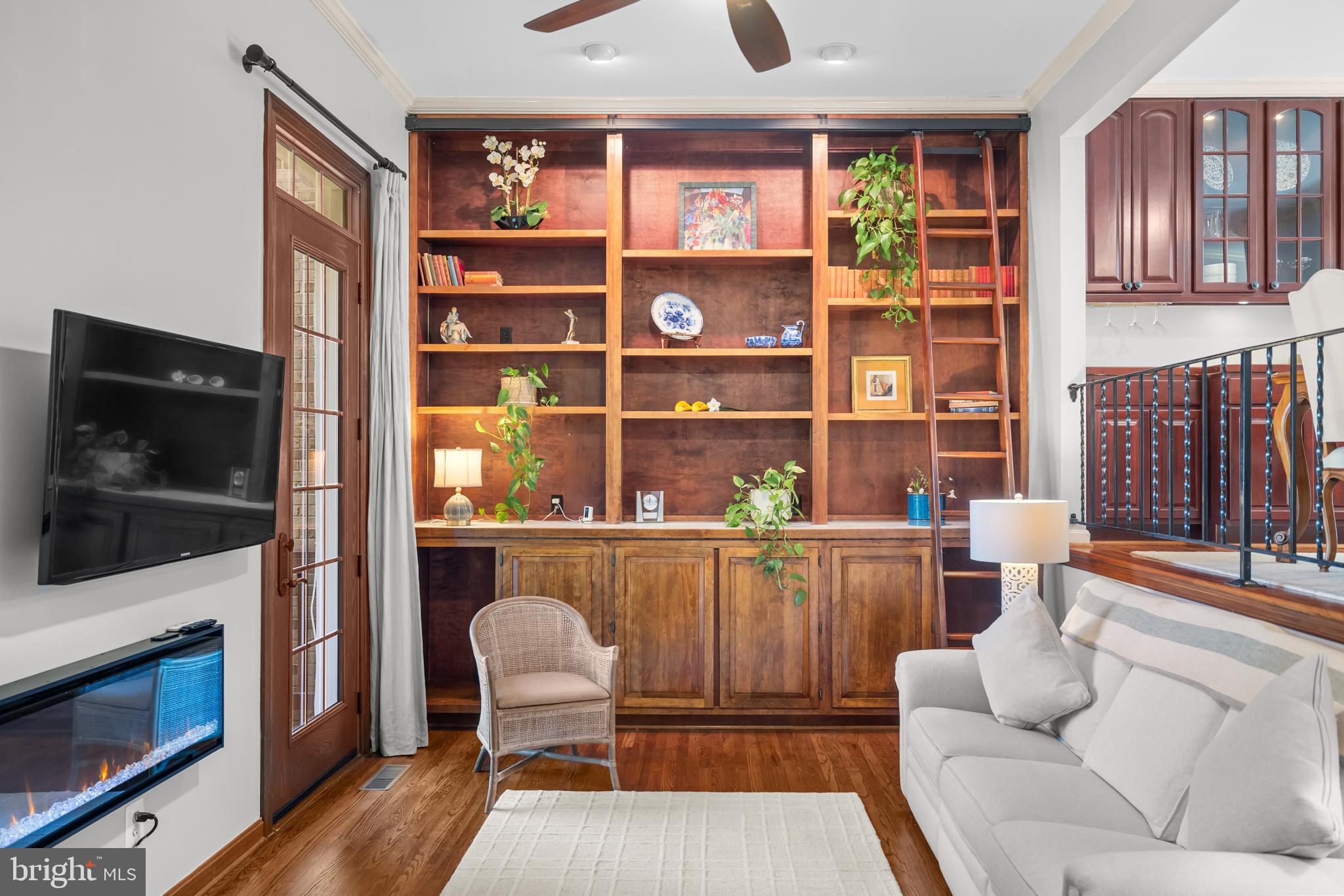 LAKE BRADDOCK - Residential