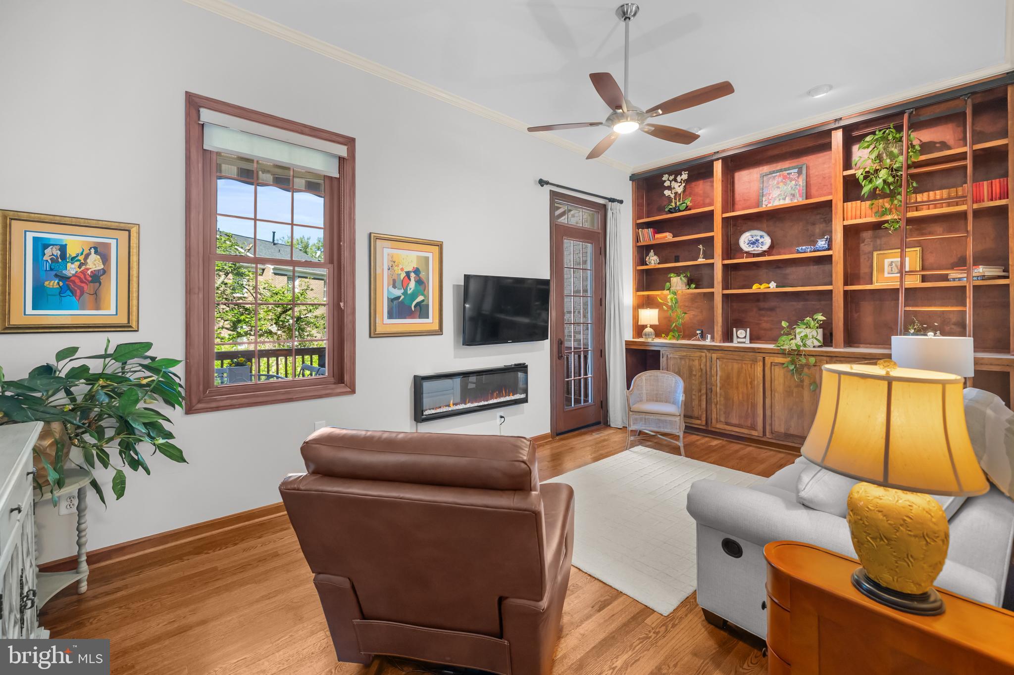 LAKE BRADDOCK - Residential