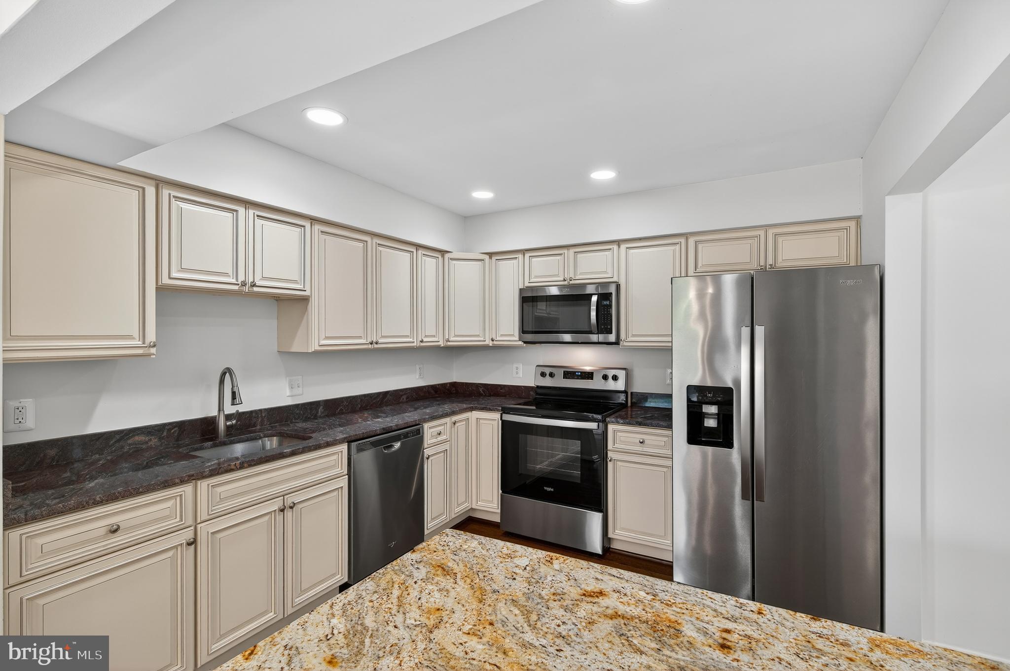 CHURCHILL TOWN SECTOR - Residential