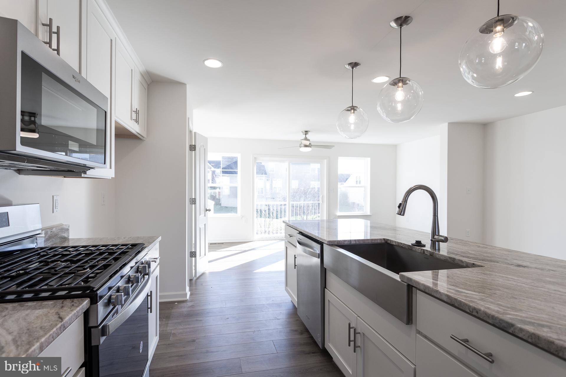 ARCHERS ROCK - Residential