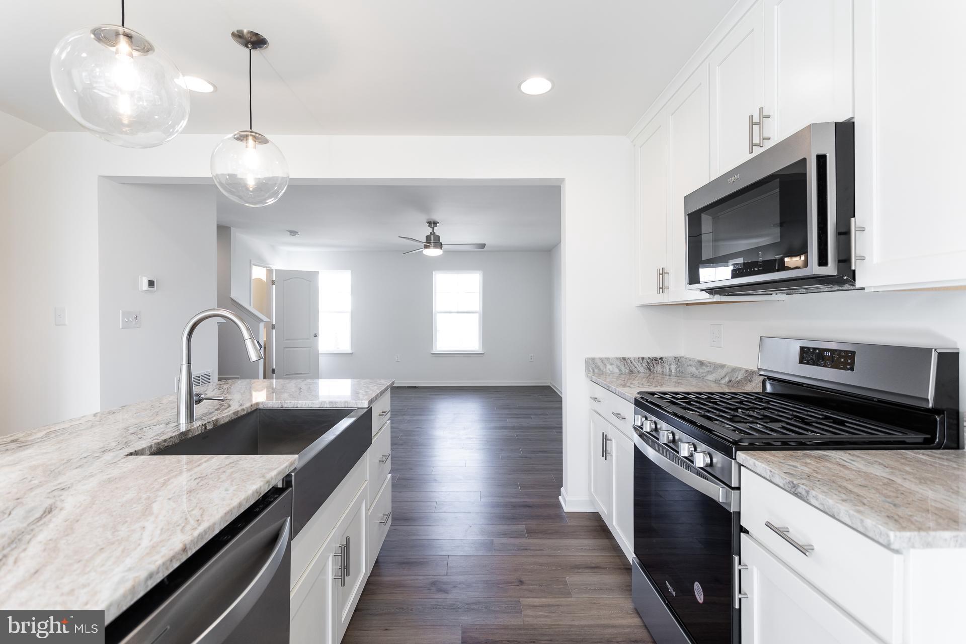 ARCHERS ROCK - Residential