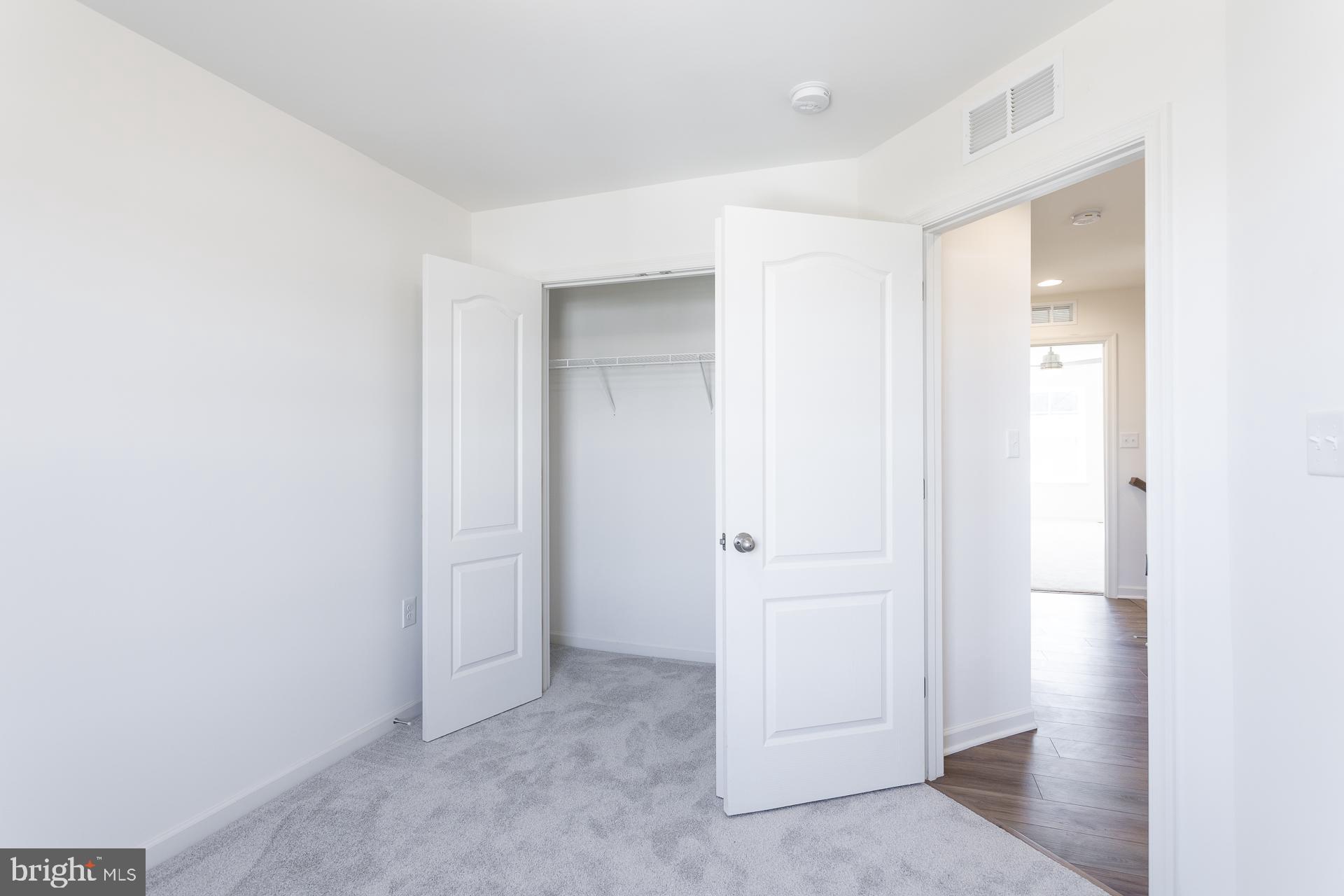 ARCHERS ROCK - Residential