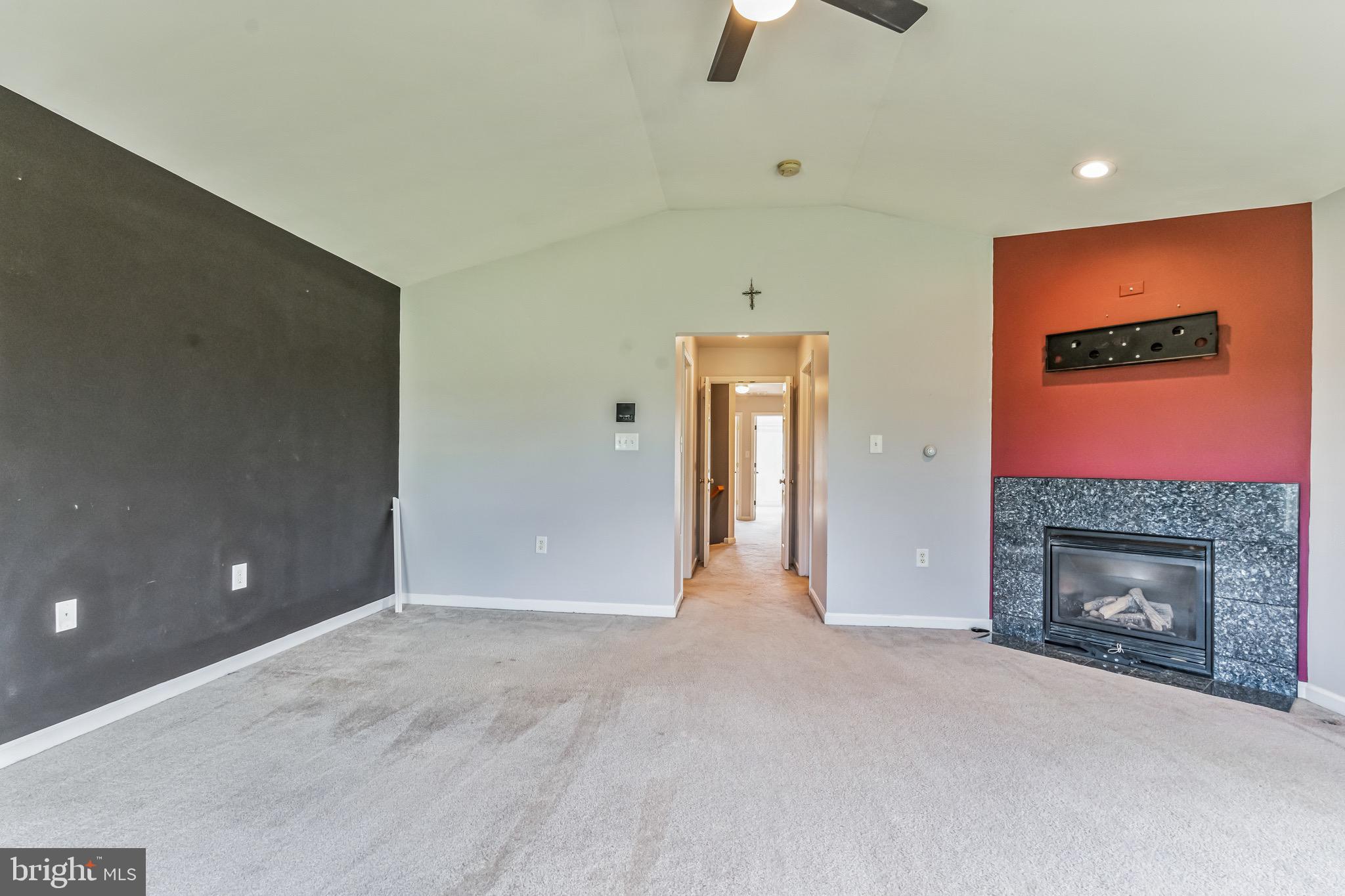 LOCUST HILL - Residential