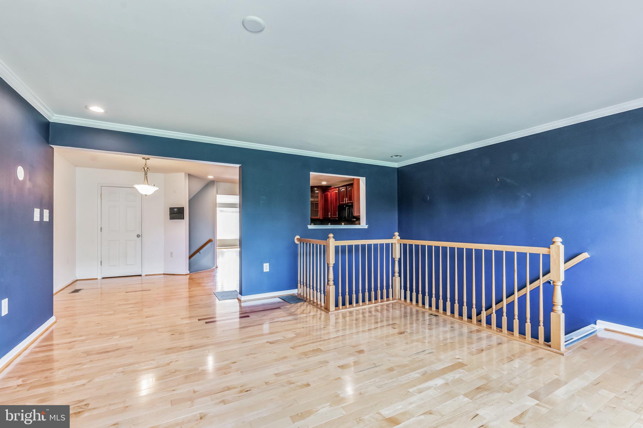 LOCUST HILL - Residential