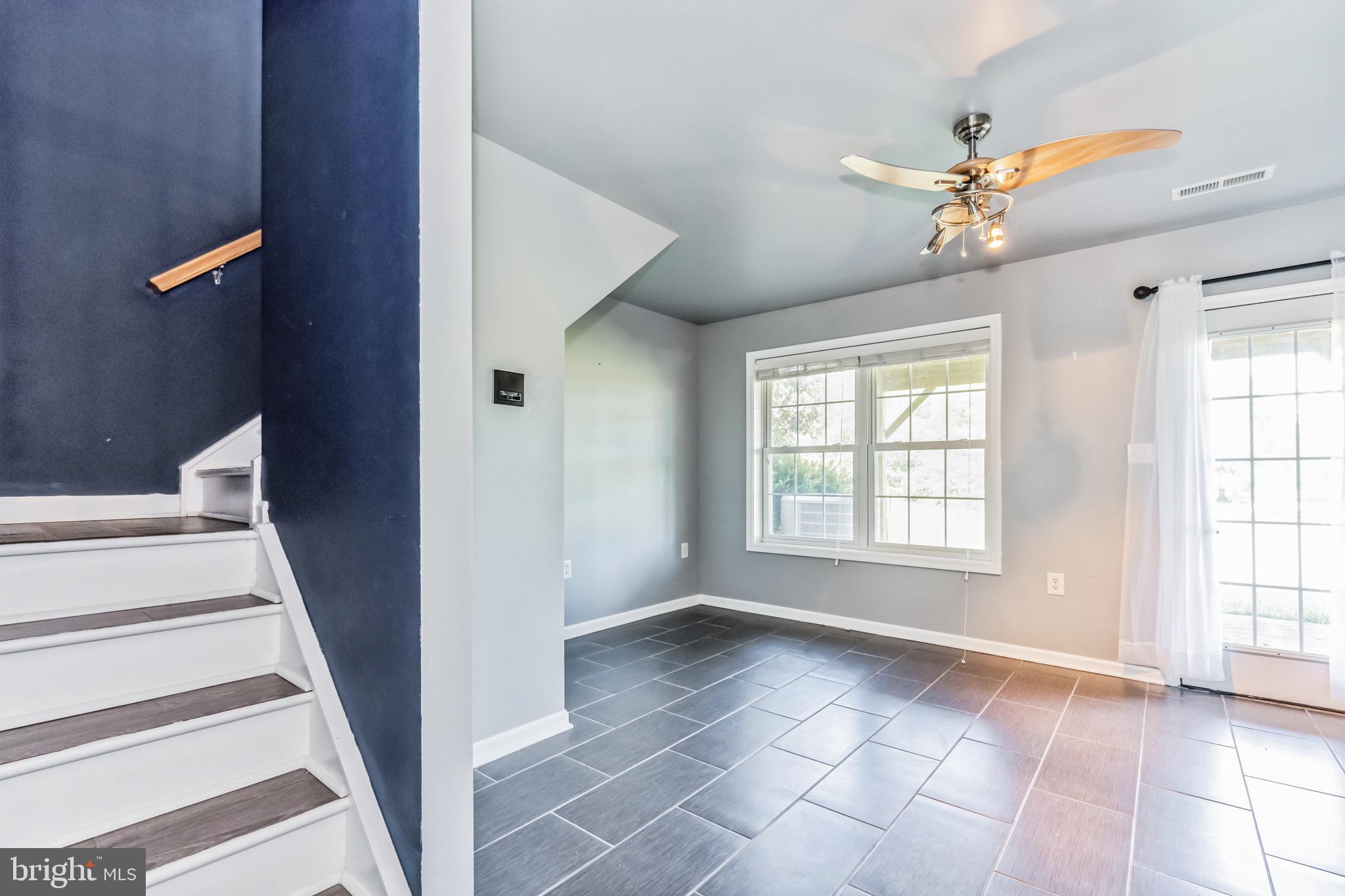 LOCUST HILL - Residential