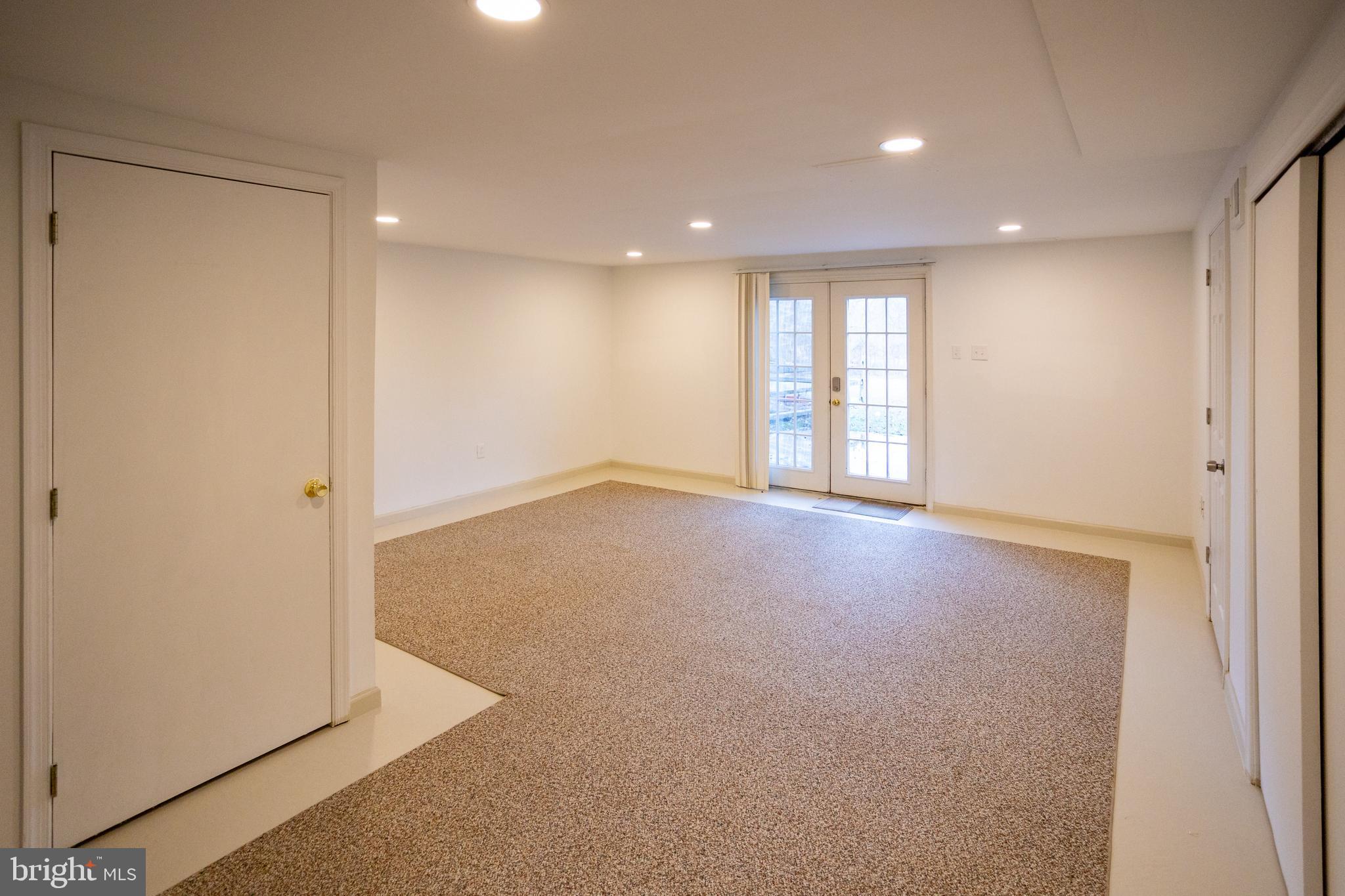 COVENTRY - Residential