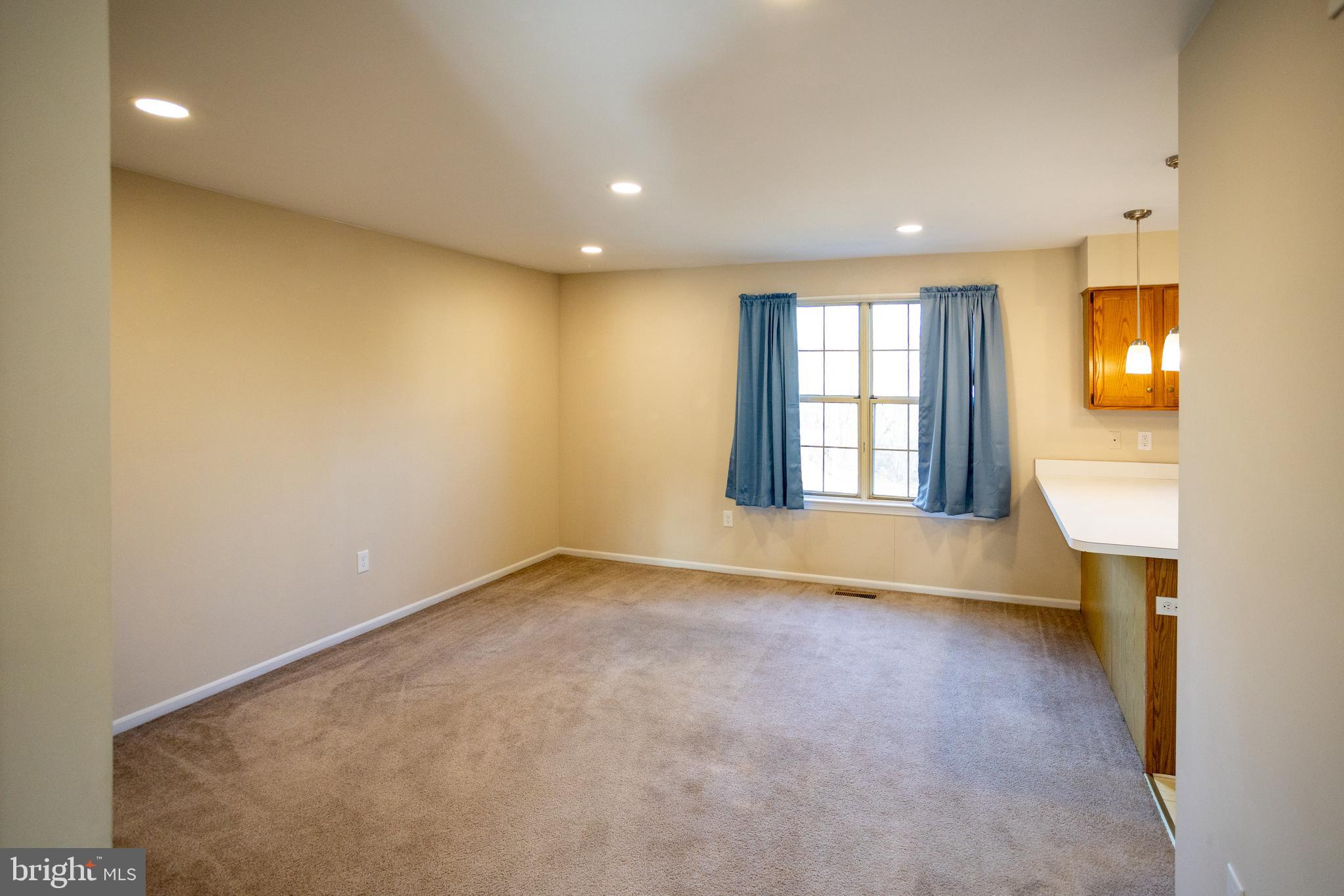 COVENTRY - Residential