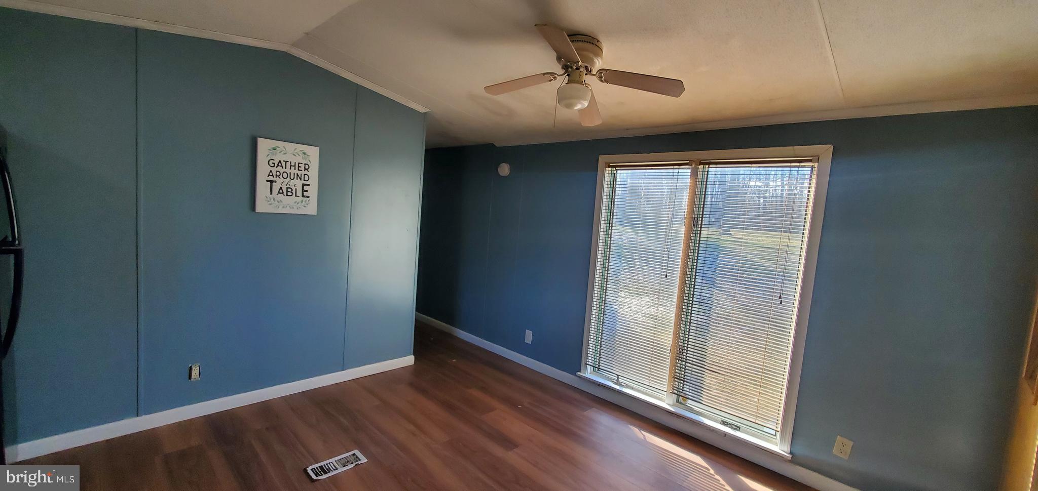 SPRING VALLEY MOBILE HOME PARK - Residential