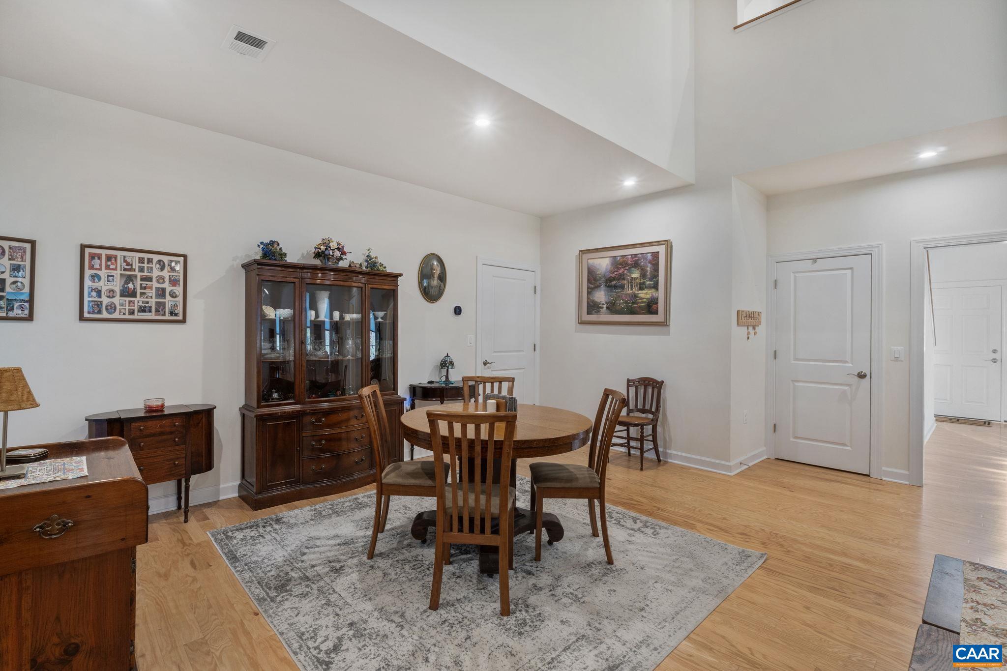 THE VILLAGES AT NAHOR - Residential