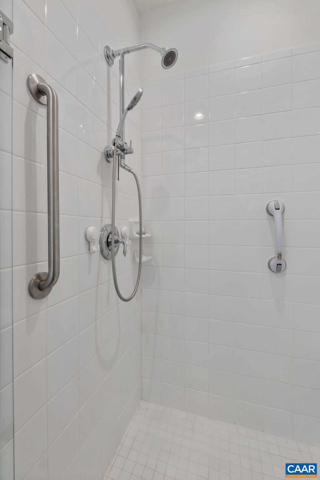 THE VILLAGES AT NAHOR - Residential