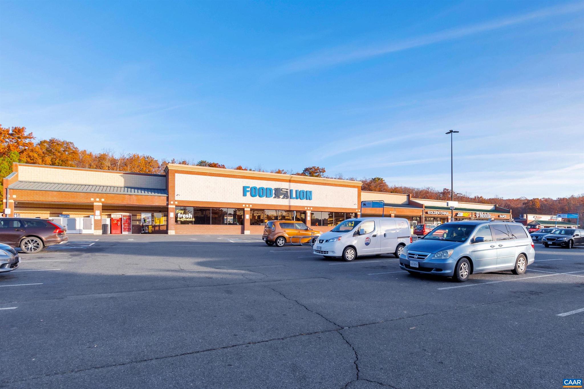 THE VILLAGES AT NAHOR - Residential