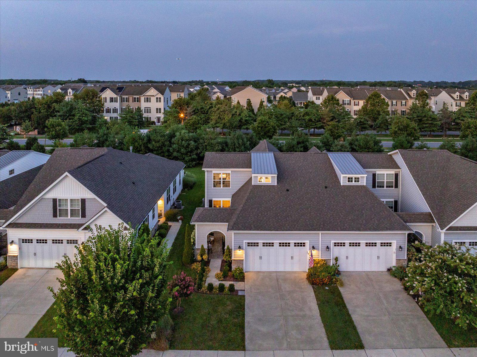 920 MOORINGS CIRCLE 6