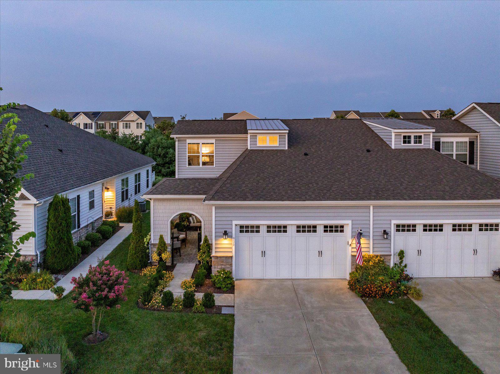 920 MOORINGS CIRCLE 6