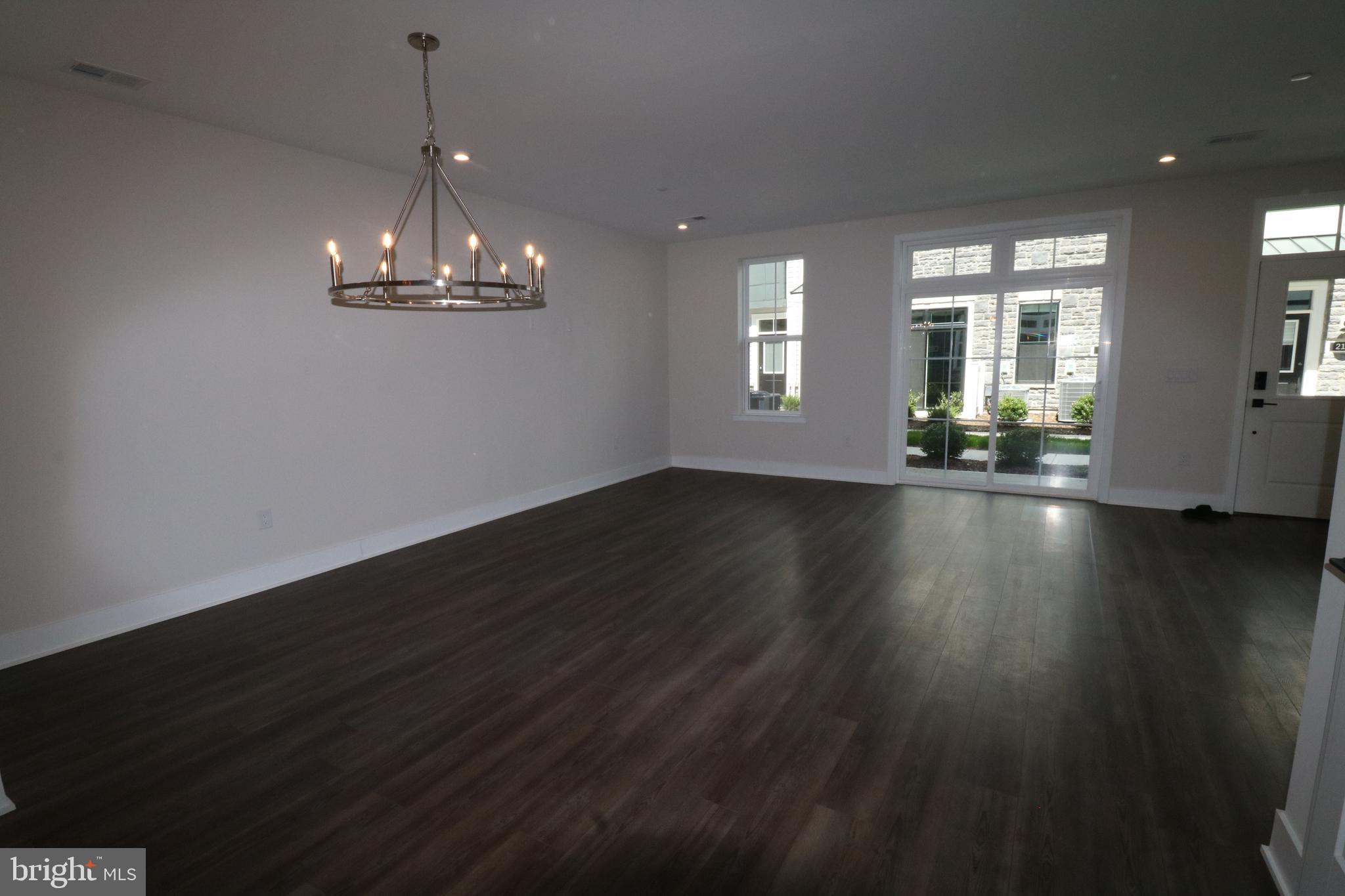 5105 DONATELLO DRIVE 541