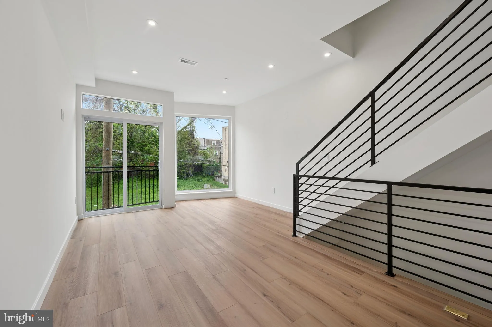 Philadelphia, Pennsylvania 19133, United States, 5 Bedrooms Bedrooms, ,Residential,Active,119569