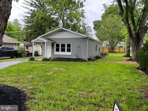 Photo of 112 Village Green Lane, Lancaster, PA 17603 (MLS # PALA2050866)