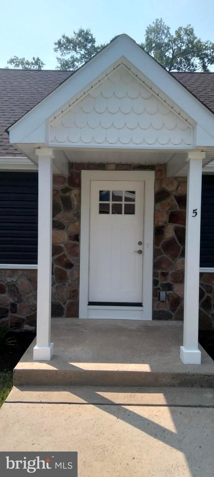 5 COLD SPRING ROAD