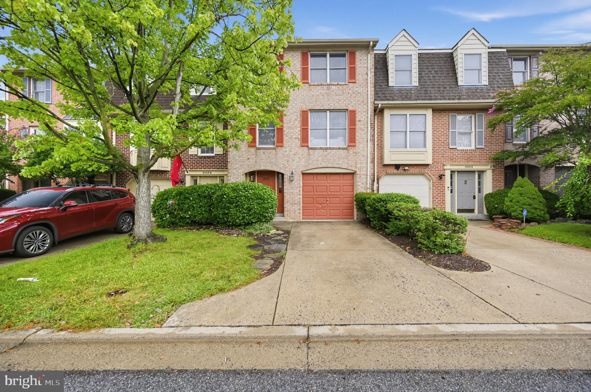 8006 BROKEN REED COURT