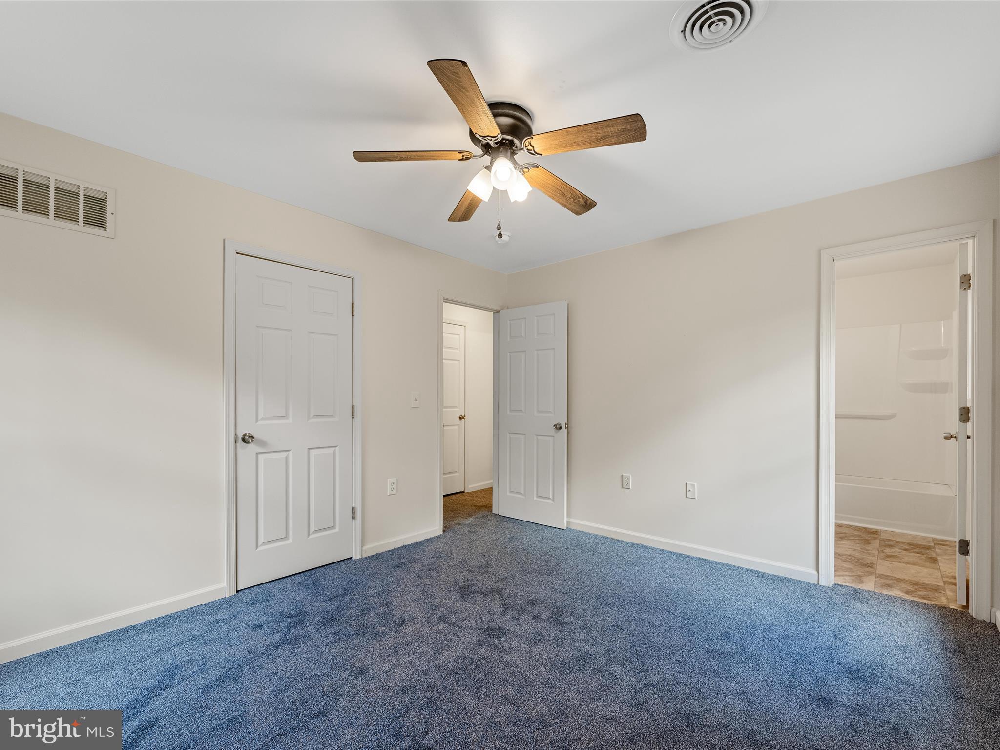 SLEEPY HOLLOW - Residential