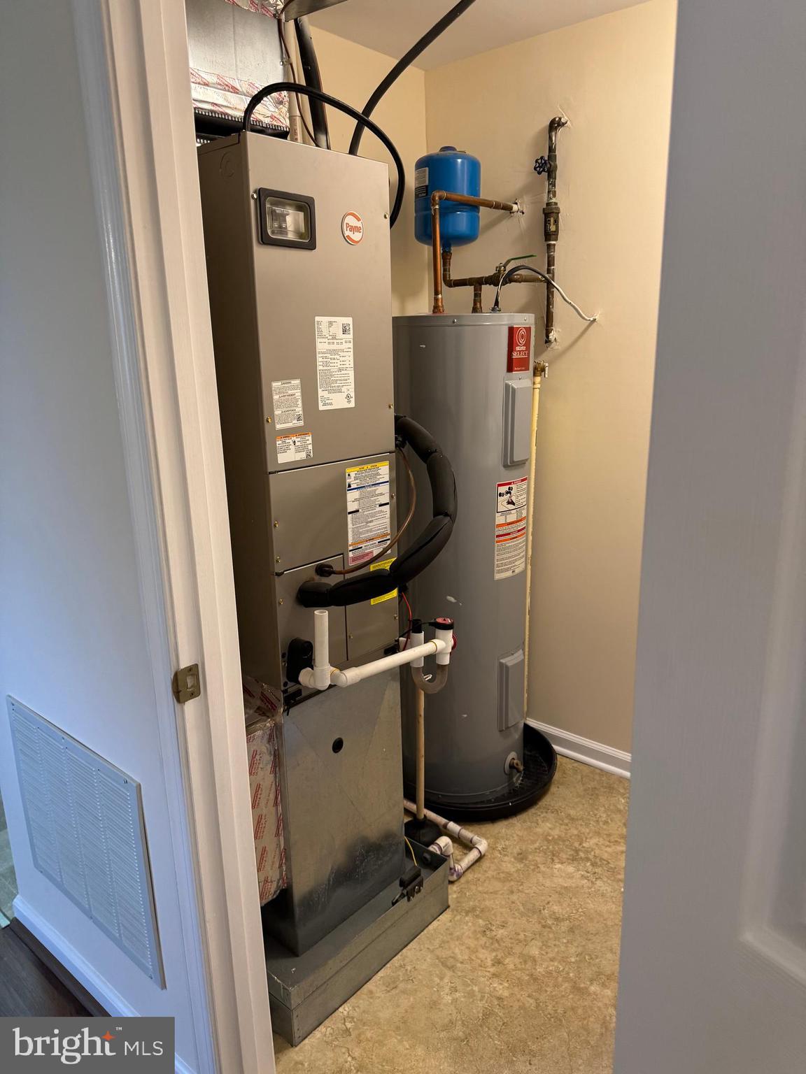 AMBERTOWNE - Residential