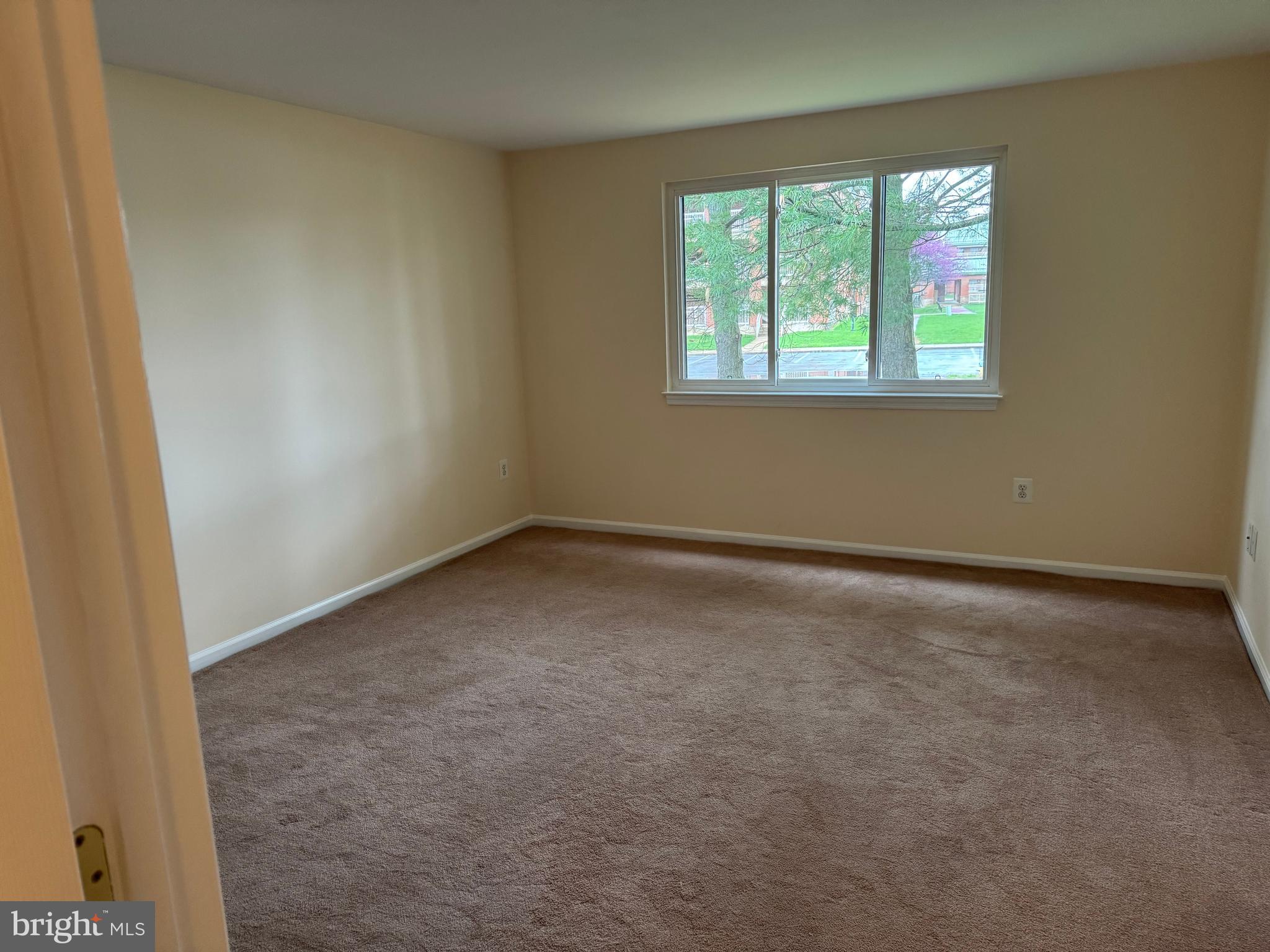 AMBERTOWNE - Residential