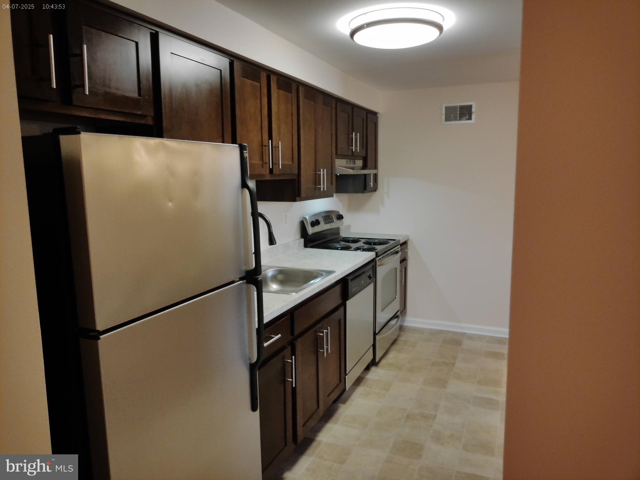 AMBERTOWNE - Residential