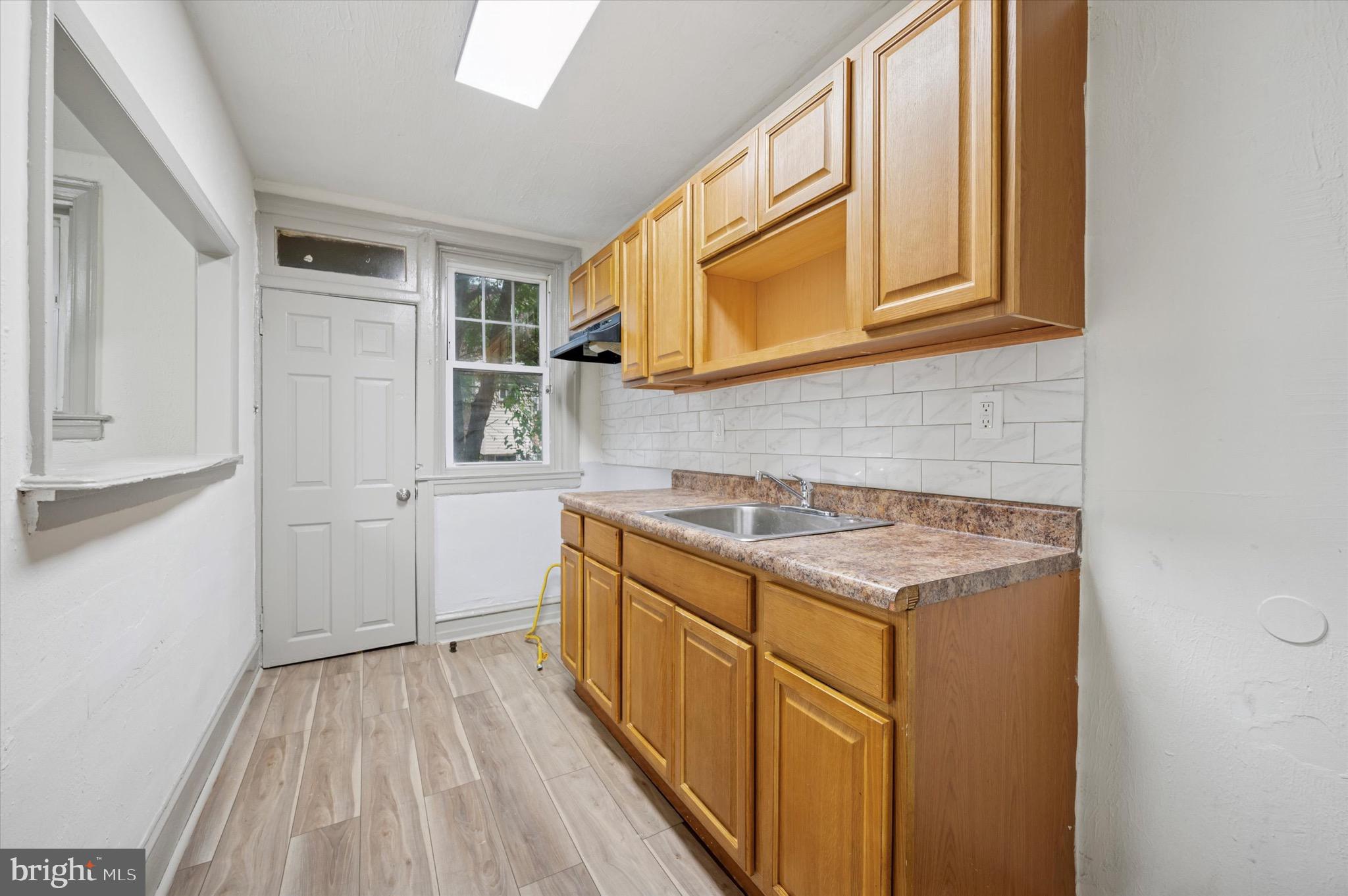 GERMANTOWN (EAST) - Residential