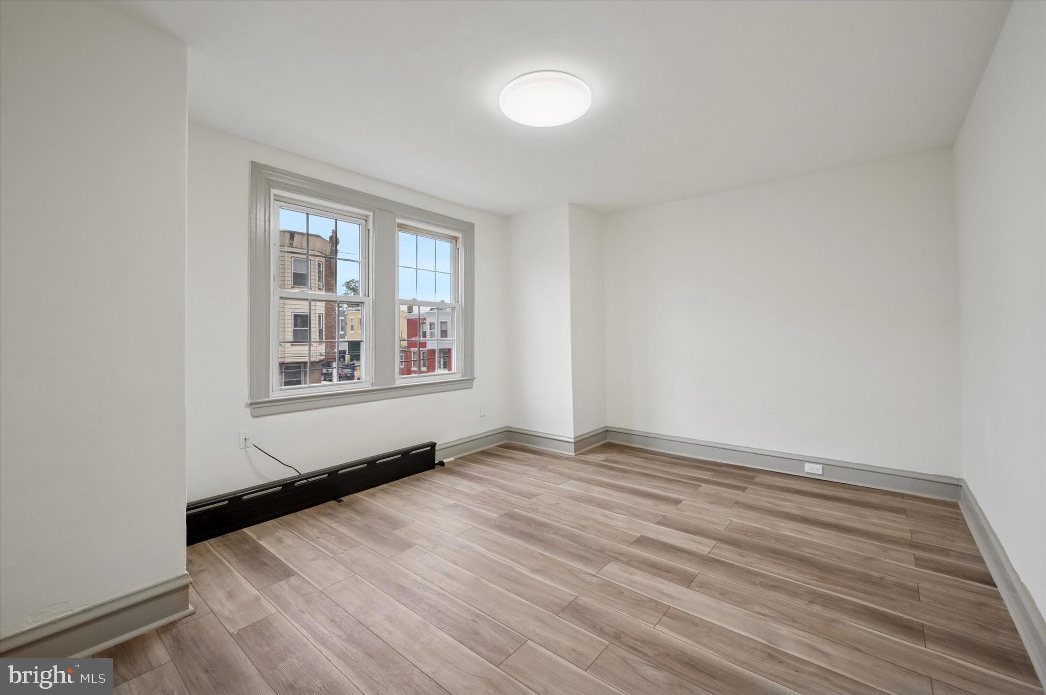 GERMANTOWN (EAST) - Residential