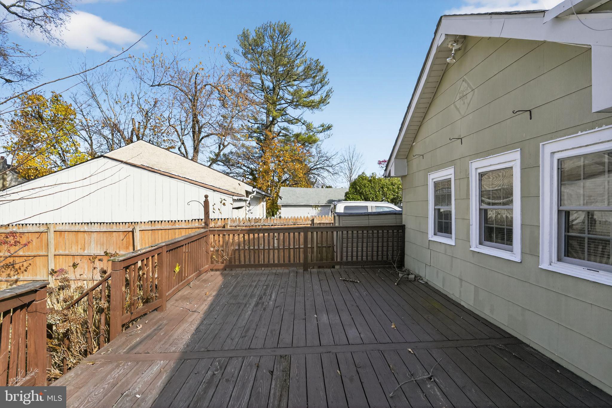 NORTH HILLS - Residential