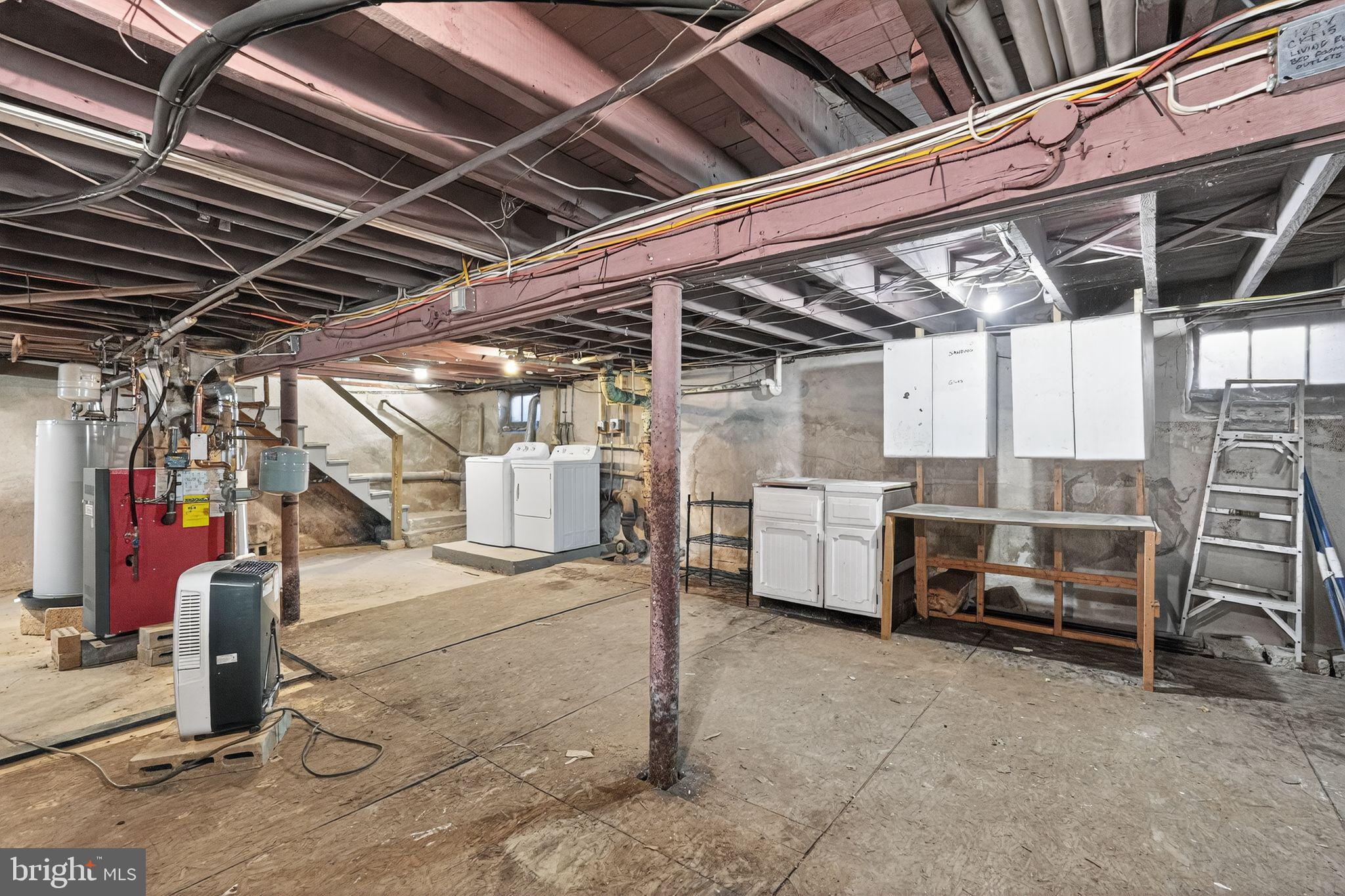 NORTH HILLS - Residential