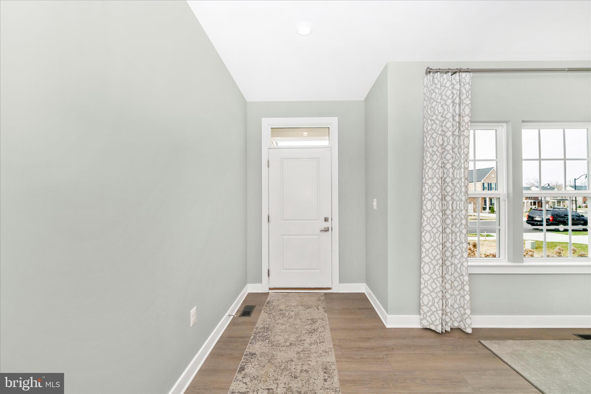 904 MIDBROOK LN LANE