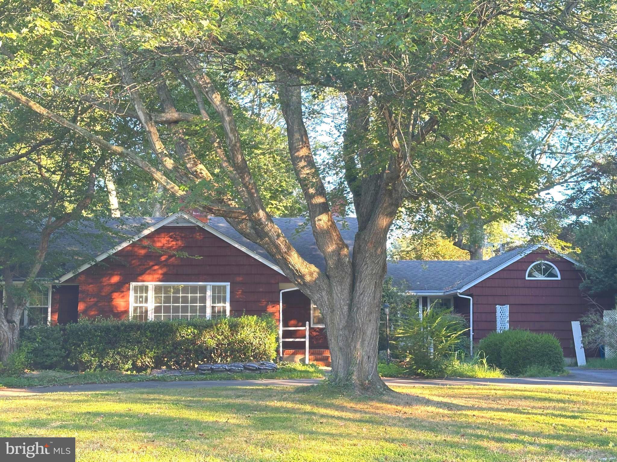 CLIFTON - Residential