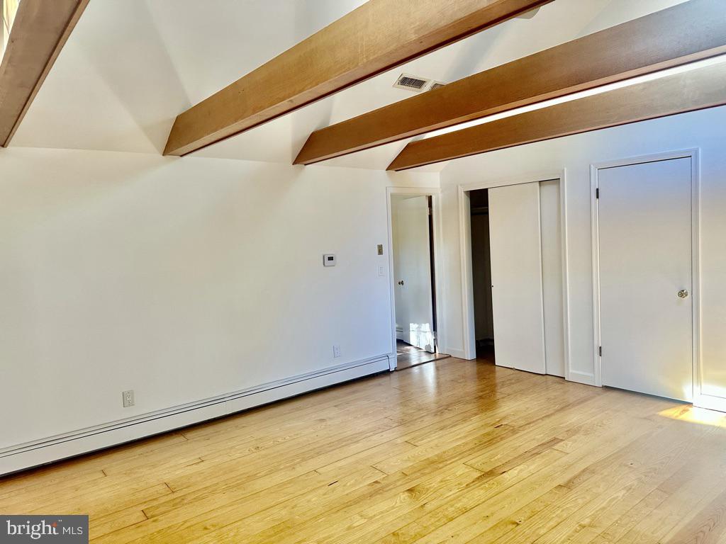 CLIFTON - Residential