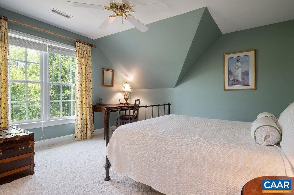 THE ROCKS - Residential