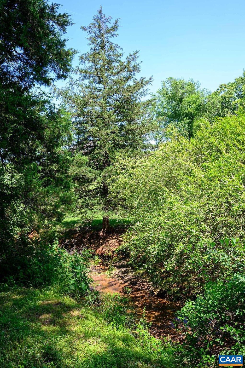 THE ROCKS - Residential