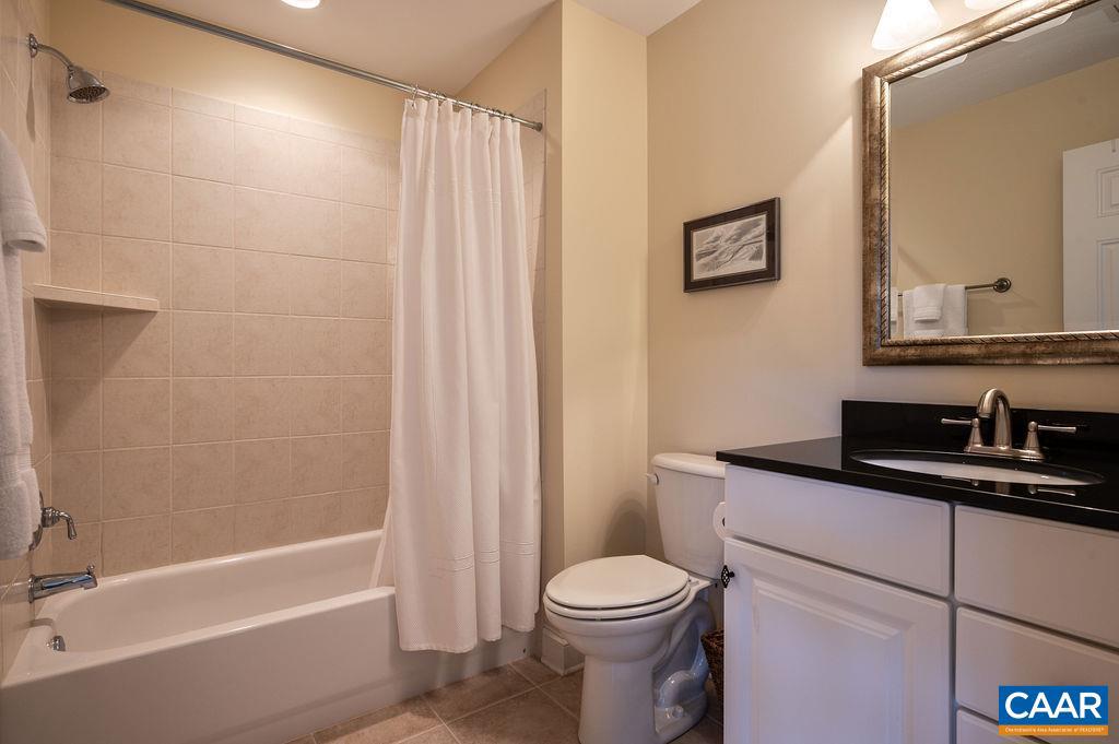 THE ROCKS - Residential