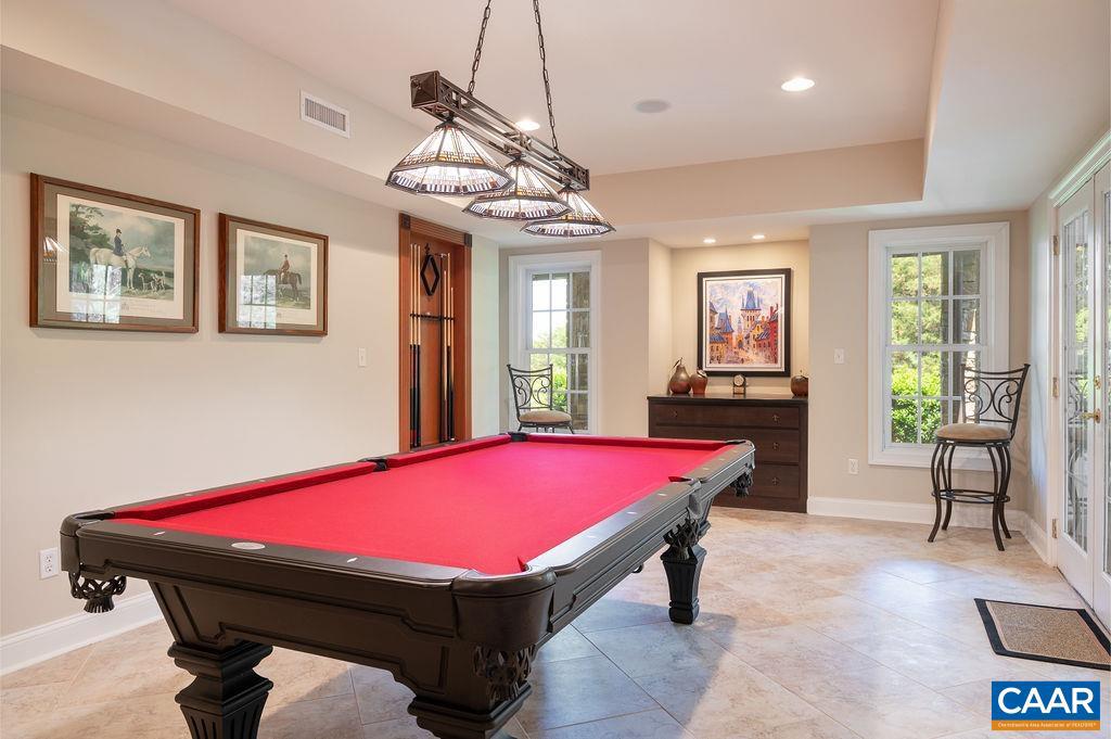 THE ROCKS - Residential