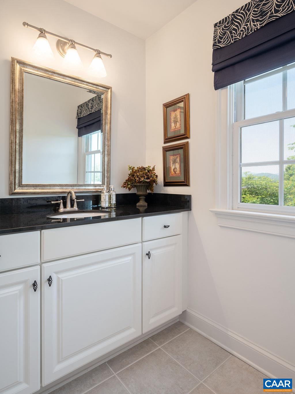 THE ROCKS - Residential