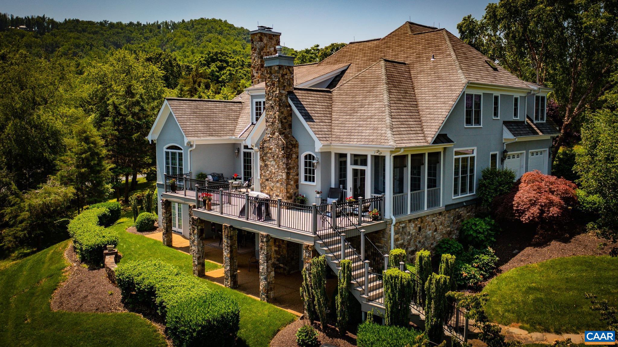 THE ROCKS - Residential