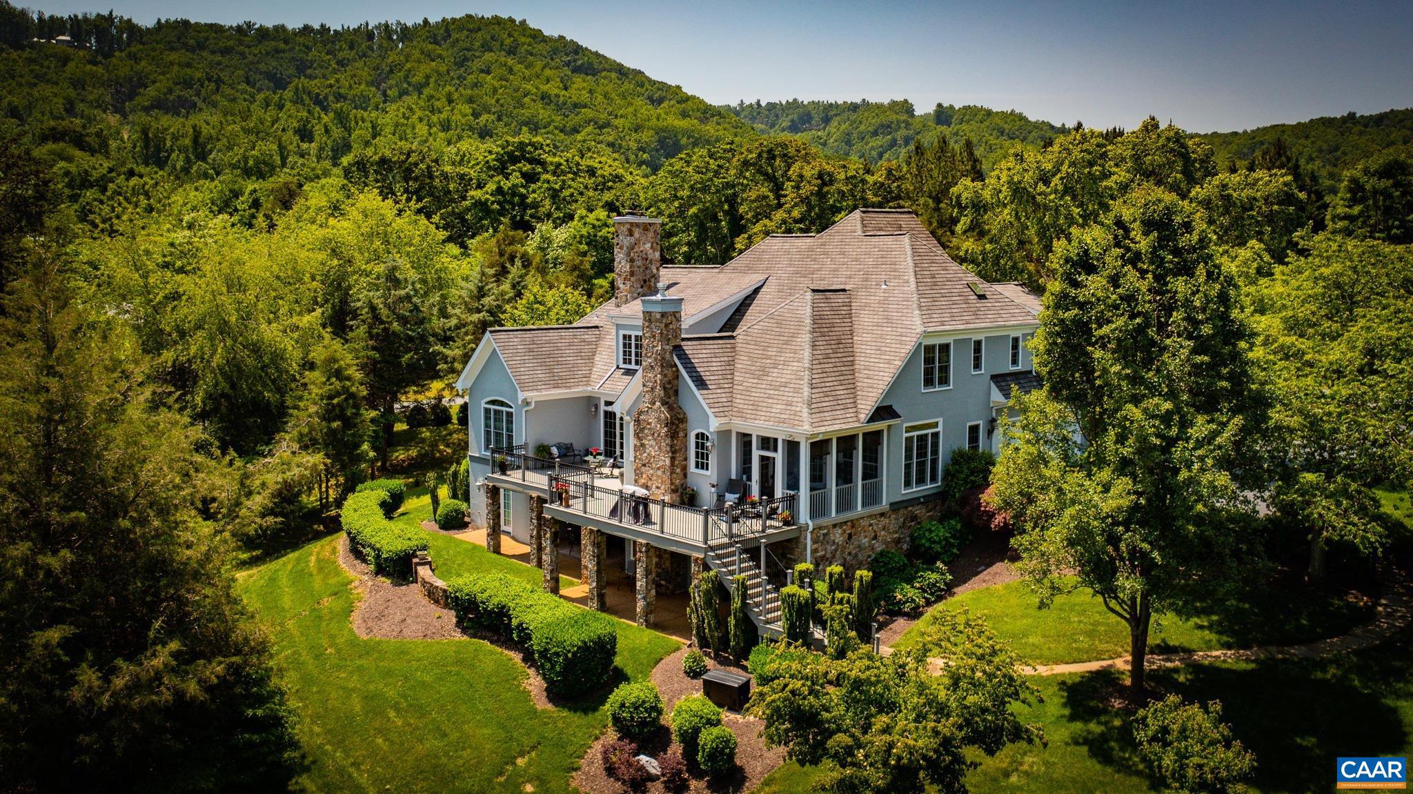 THE ROCKS - Residential