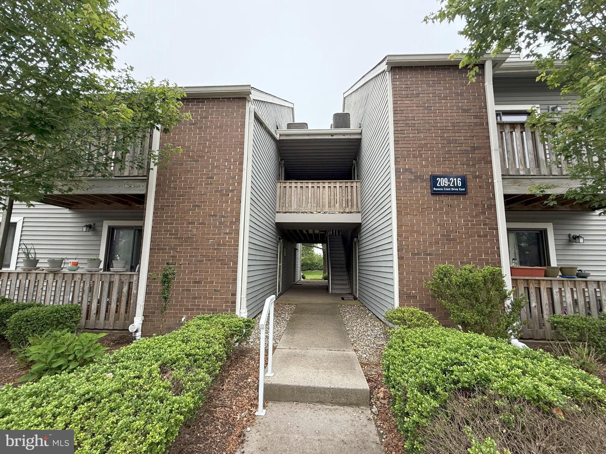 210 RAVENS CREST DRIVE
