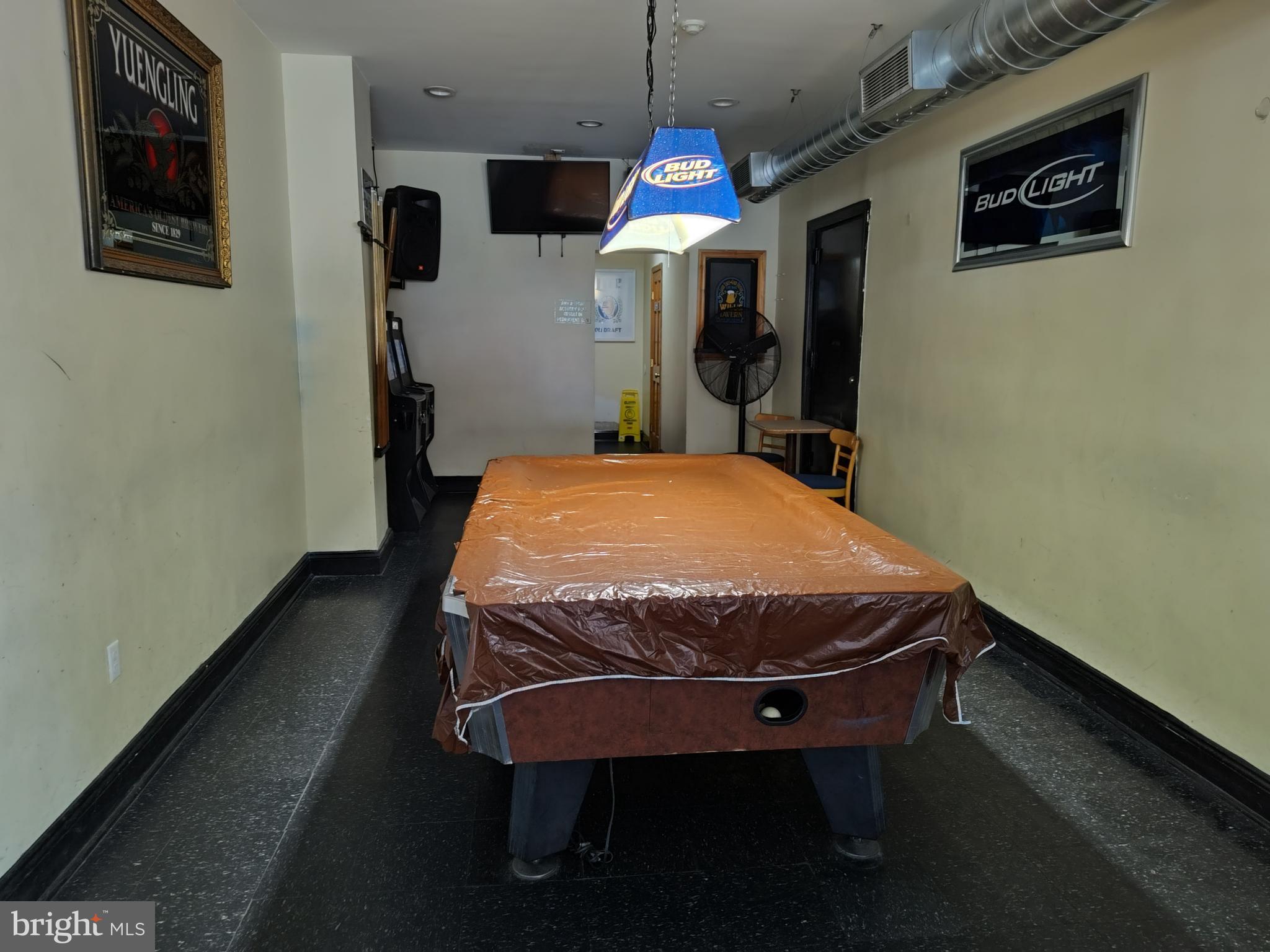 OLDE KENSINGTON - Commercial Sale