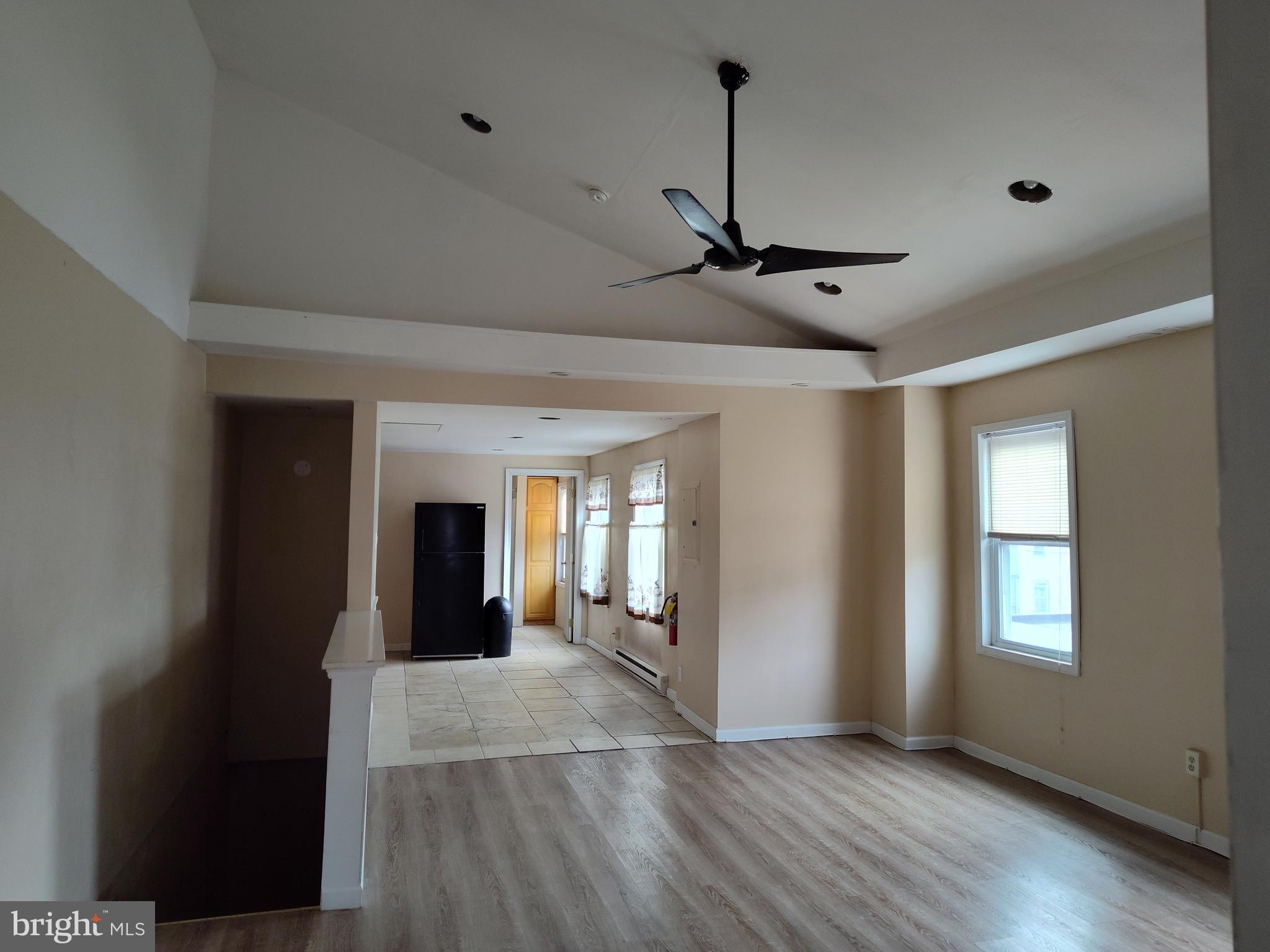 OLDE KENSINGTON - Commercial Sale