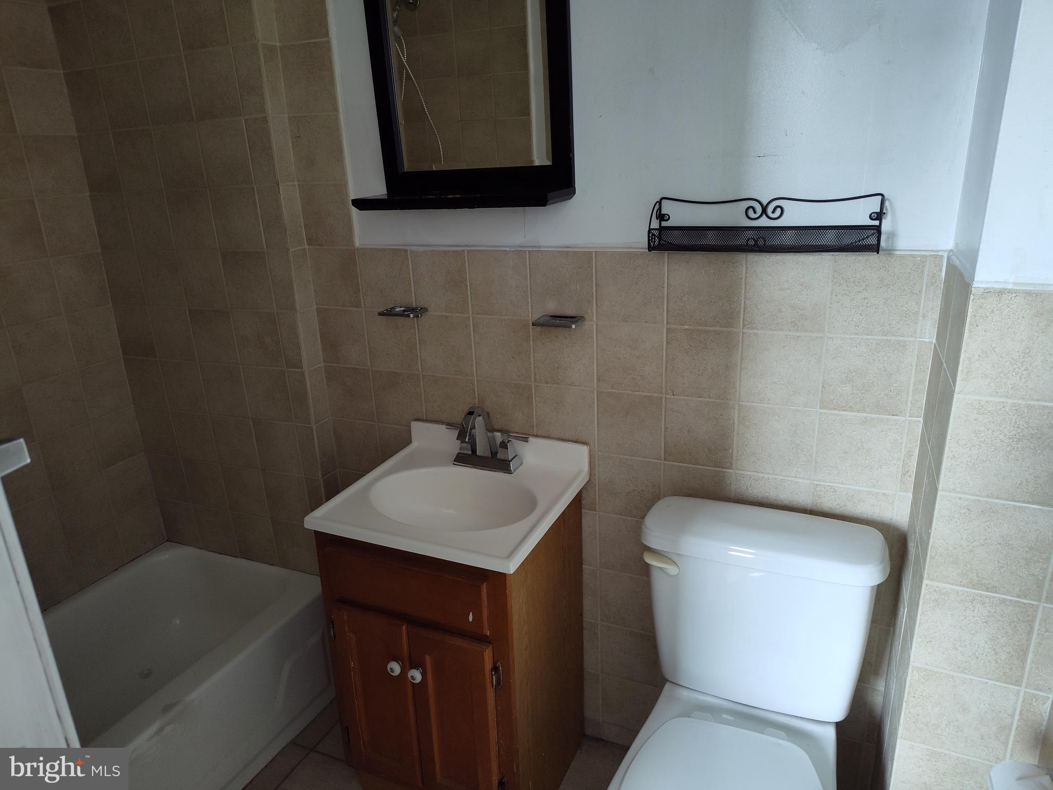 OLDE KENSINGTON - Commercial Sale