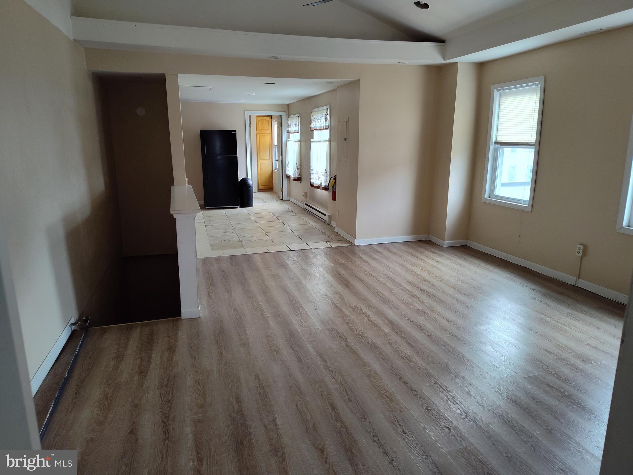 OLDE KENSINGTON - Commercial Sale