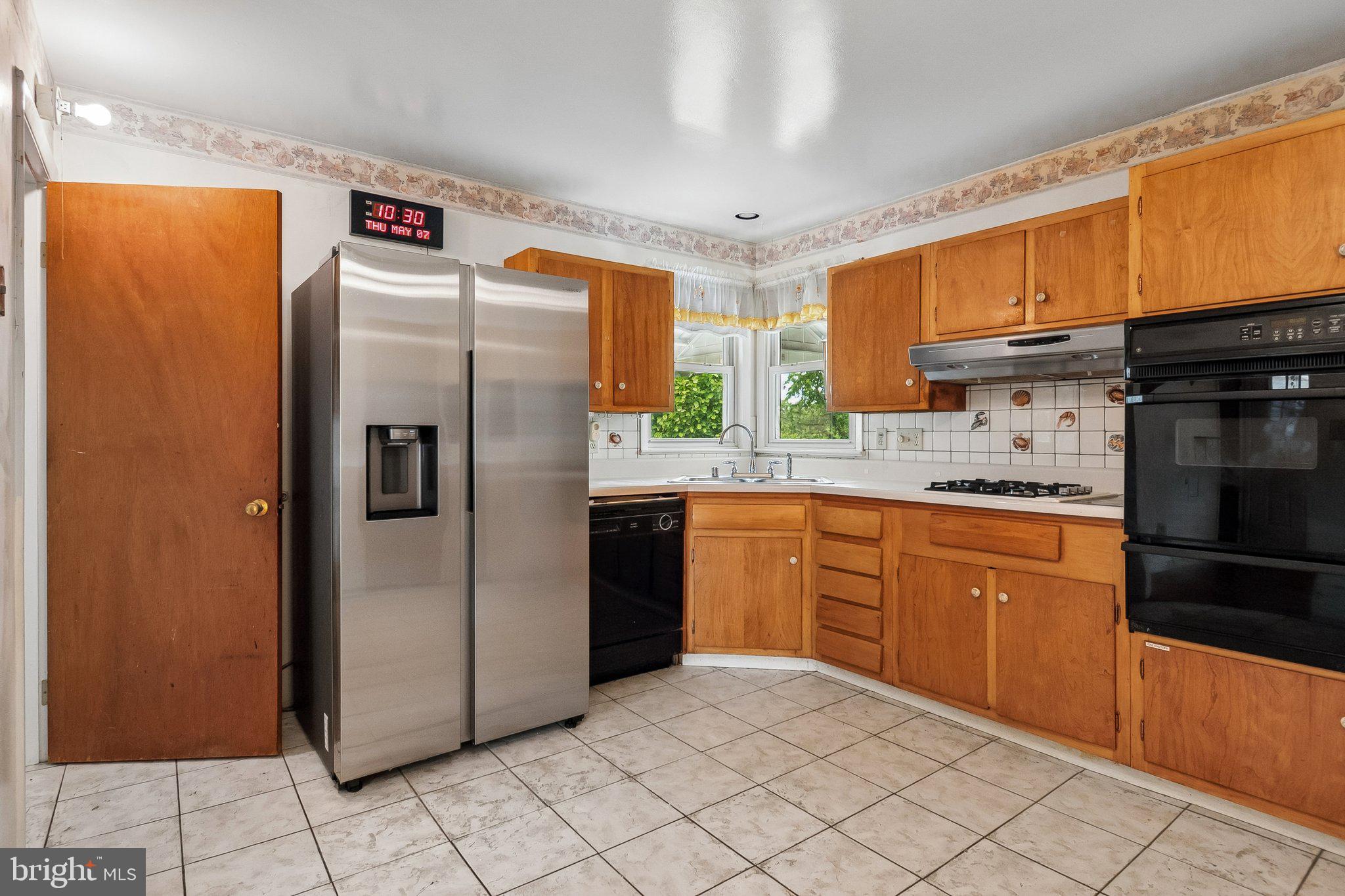 LANHAM WOODS - Residential