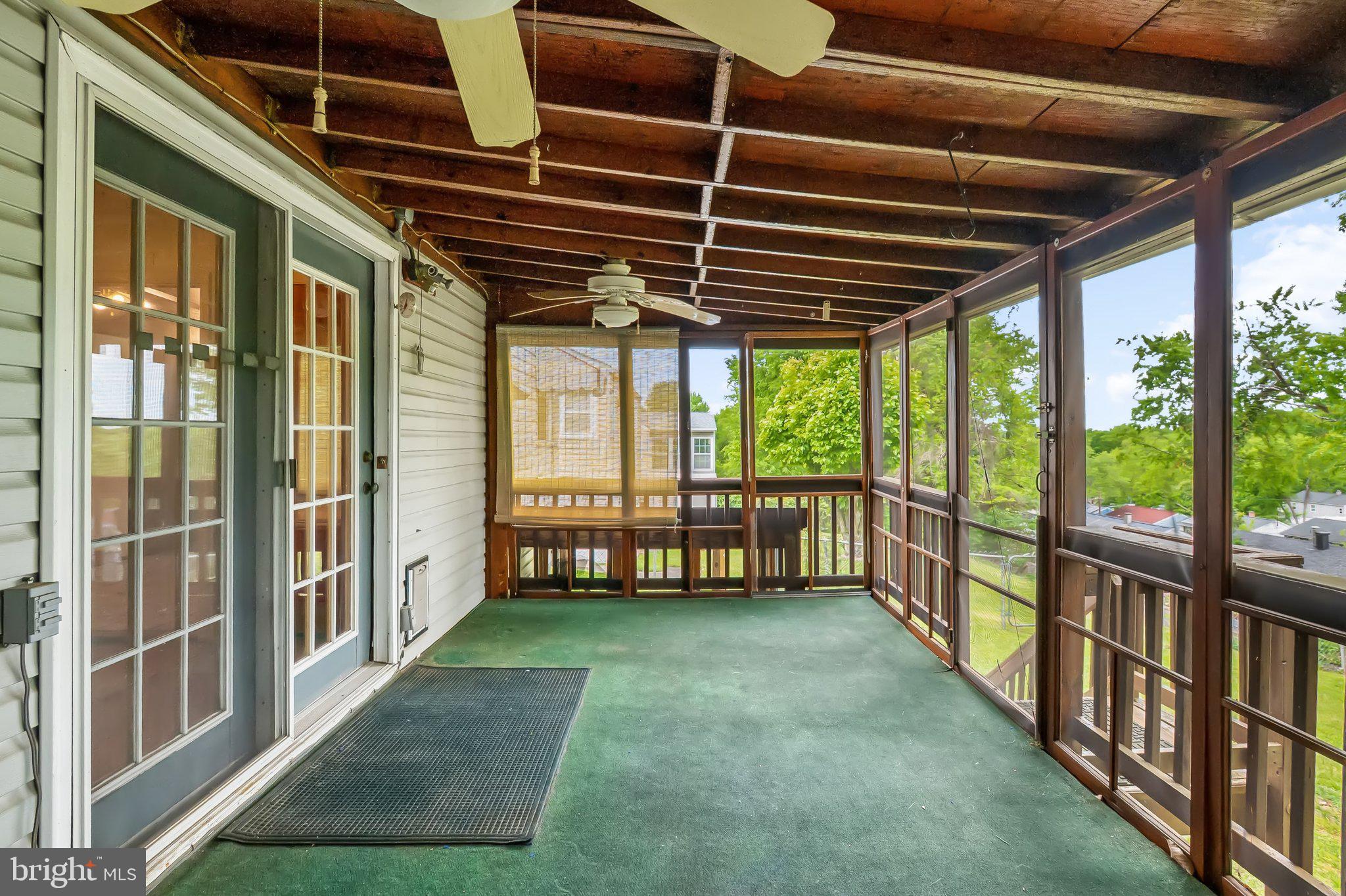 LANHAM WOODS - Residential